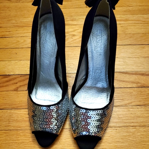 Beautiful Raxmax dress shoe - Picture 2 of 7